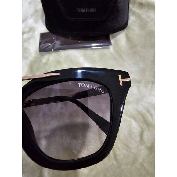 Tom Ford sunglasses with case - Picture 4 of 8